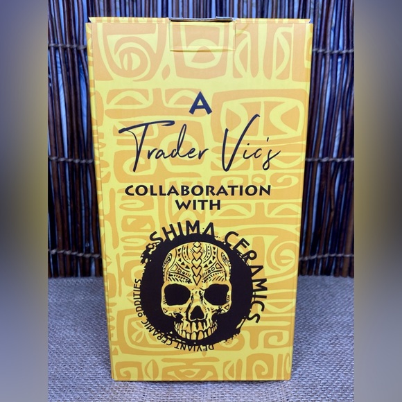 Trader Vic's 2023 Kiai Tiki Mug Shima Ceramics Hawaiian Blue Moray Eel - Picture 4 of 14